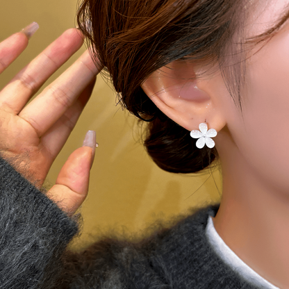 14K Gold-Plated Exquisite Cat's Eye Little Flower Hoop Earrings
