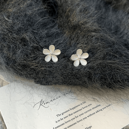 14K Gold-Plated Exquisite Cat's Eye Little Flower Hoop Earrings