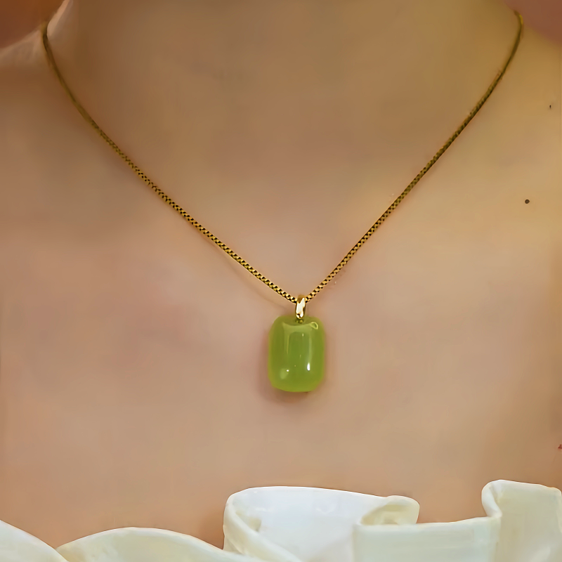 14K Gold-Plated Jade Square Pendant Neckalce