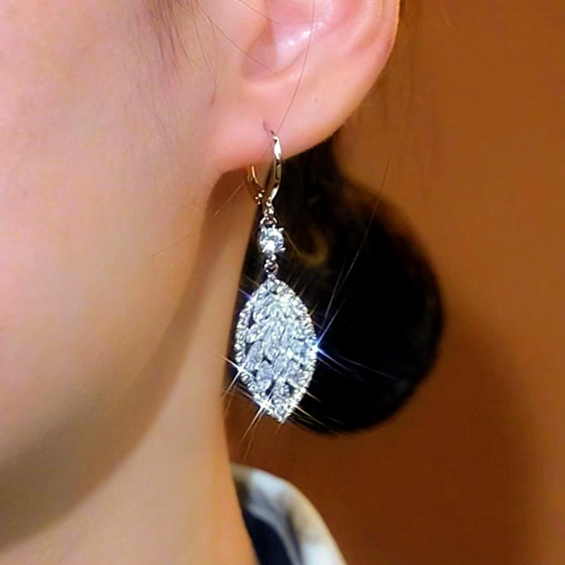 14K Gold-Plated Super-Shiny Zircon Inlaid With Diamond Leaf Earrings
