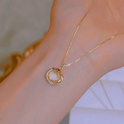 14K Gold-Plated Zircon Shell-Shaped Dynamic Circle Necklaces