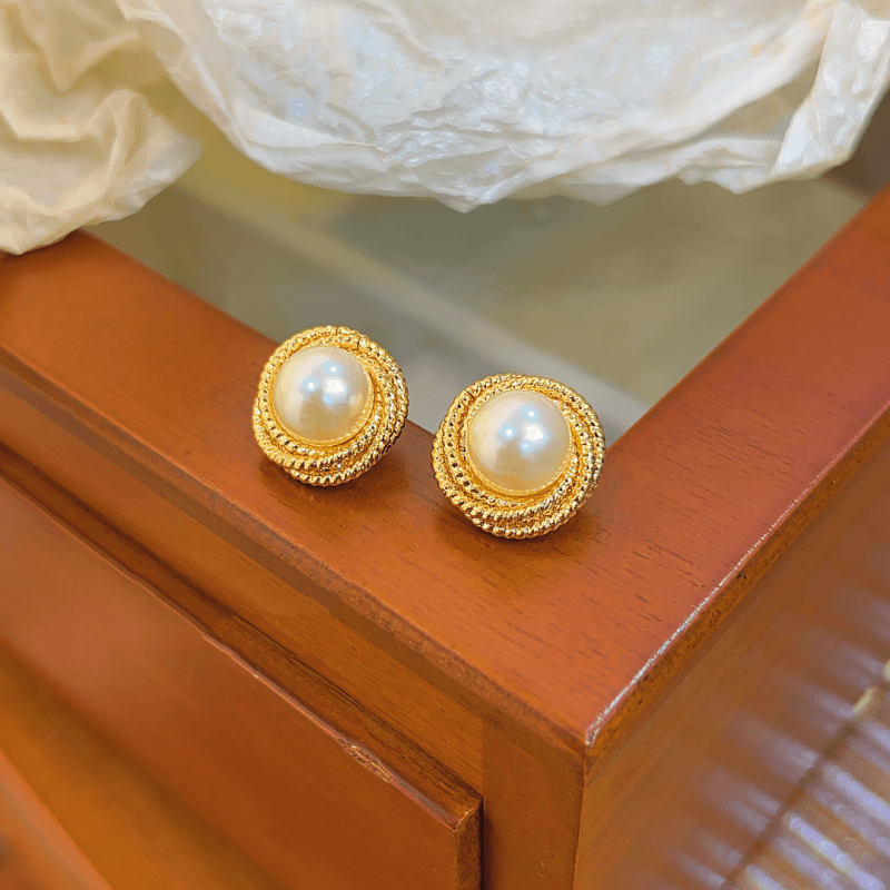 14K Gold-plated Elegant Coil Pearl Stud Earrings