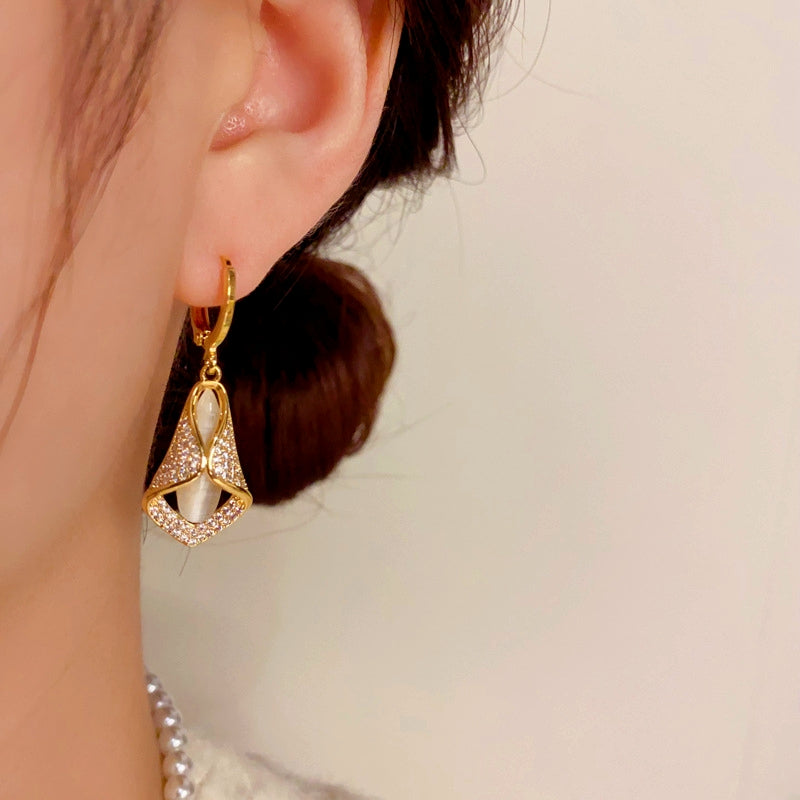 14K Gold-plated Elegant Geometric Diamond Cat's Eye Earrings