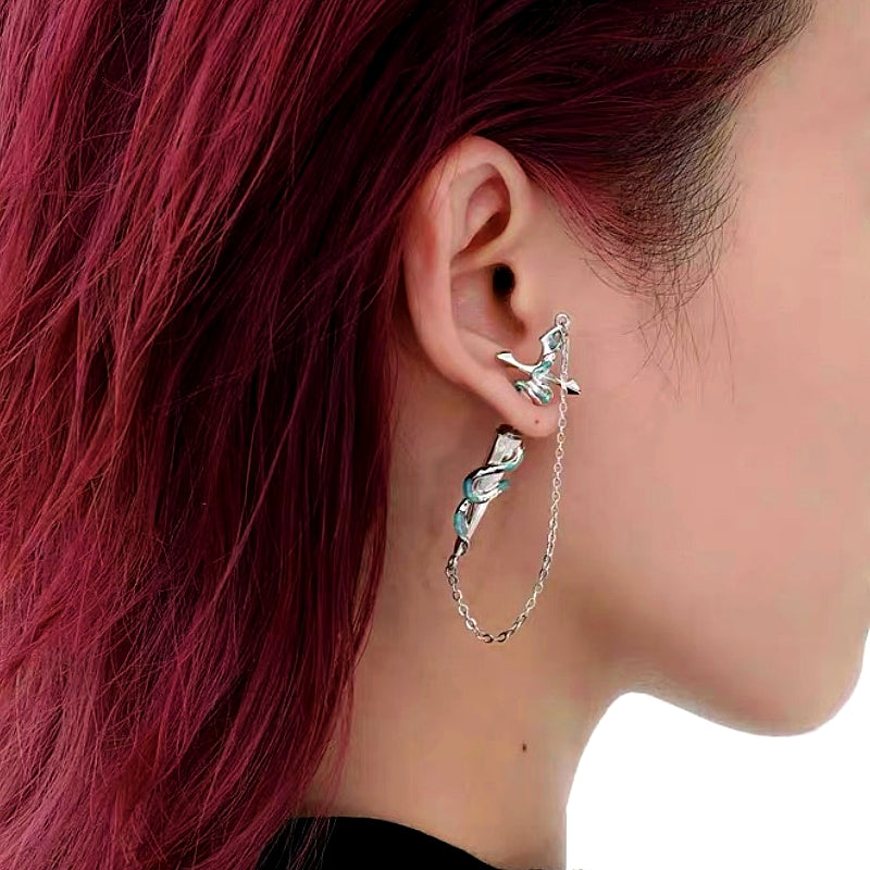 14K Gold-plated Frozen Snake Court Sword Chain Earrings