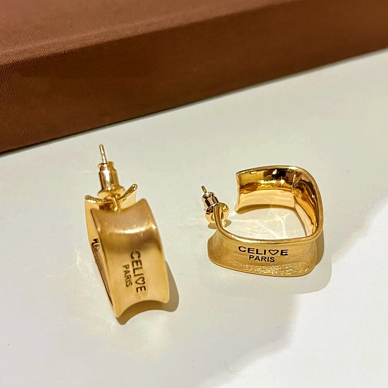 14K Gold-plated Geometric Brushed Letter Earrings