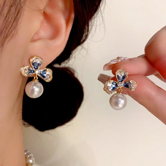 14K Gold-plated Simple Flower Pearl Earrings