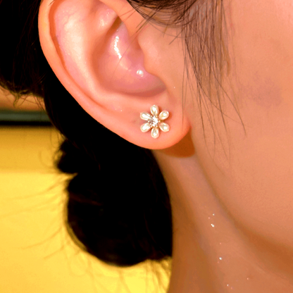14K Gold-plated Zircon Flower Earrings