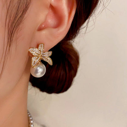 14K Gold-plated Zircon Leaf Pearl Earrings