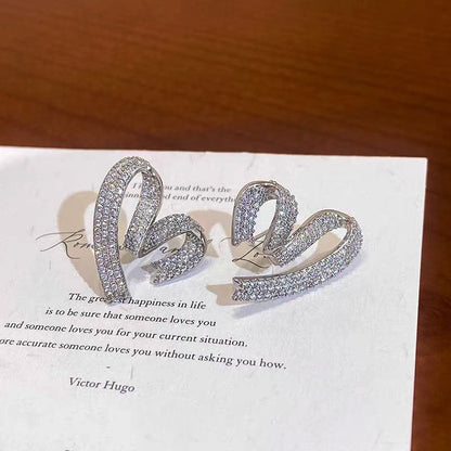 18K Gold-Plated Elegant Zircon Heart Studs