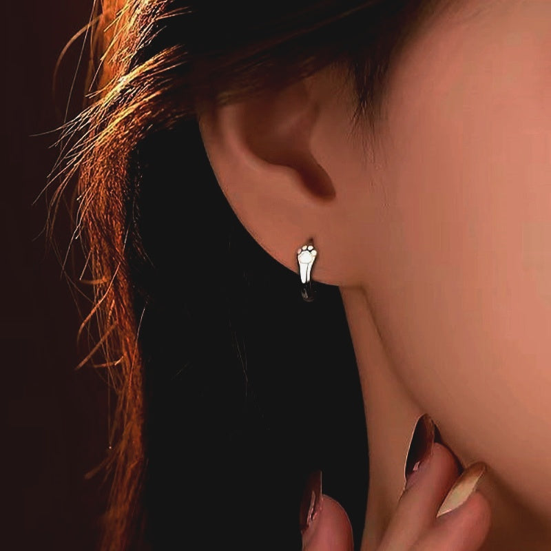 Sterling Silver Cute And Elegant Cat Claw Hoop Earrings