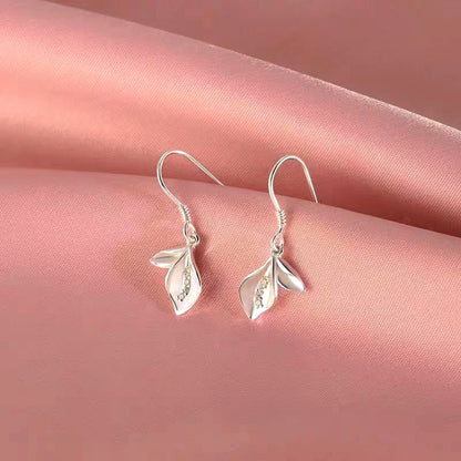 Sterling Silver Elegant Petal Earrings