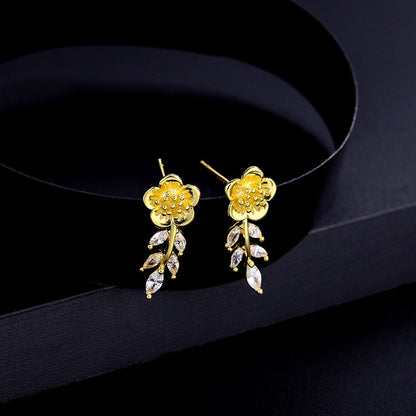 Sterling Silver Zircon Small Fragrance Style Flower Earrings