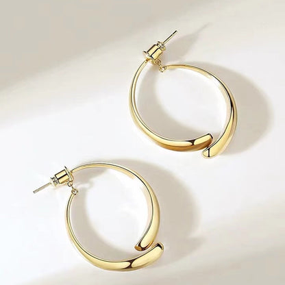 18K Gold-plated Simple Line Curved Earrings